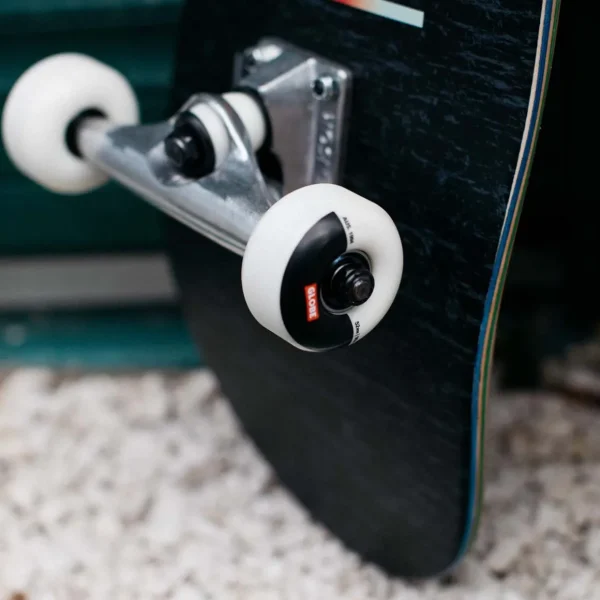 G1 Supercolor - Black/Pond - 8.125" Complete Skateboard